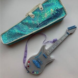 Vintage American Girl guitar!